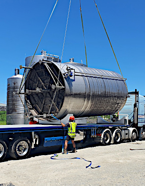 Crane lift